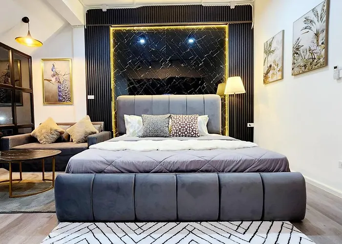 Ls 1 Lasalle House,Bts,Suvarnabhumi ,Mega Bangna